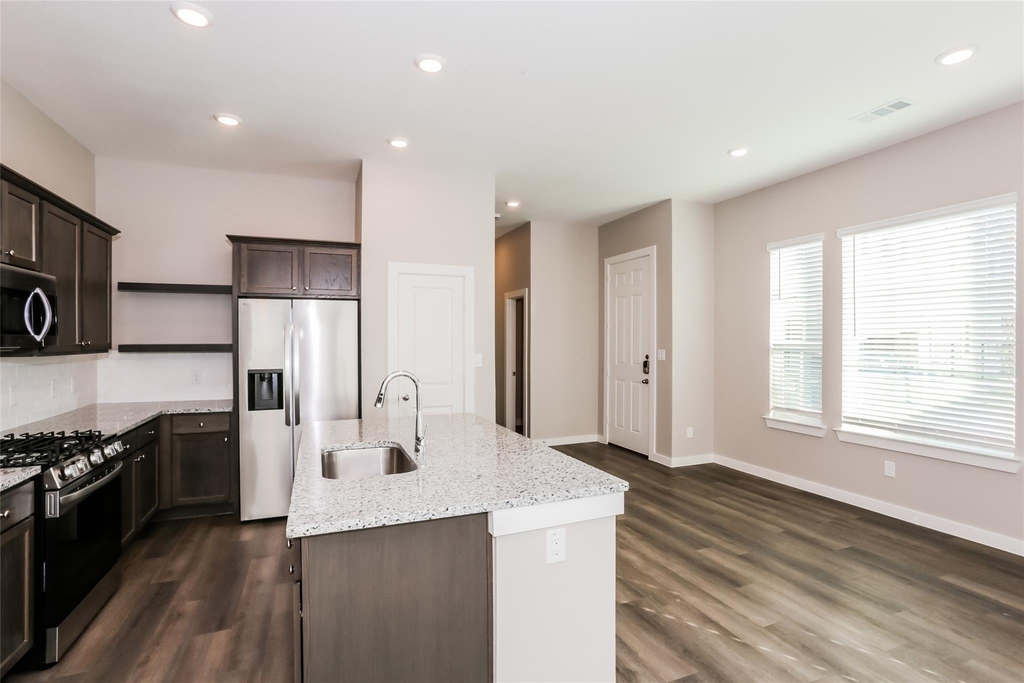 714 Lacewing Drive - Photo 6