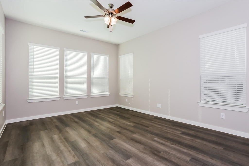 714 Lacewing Drive - Photo 7