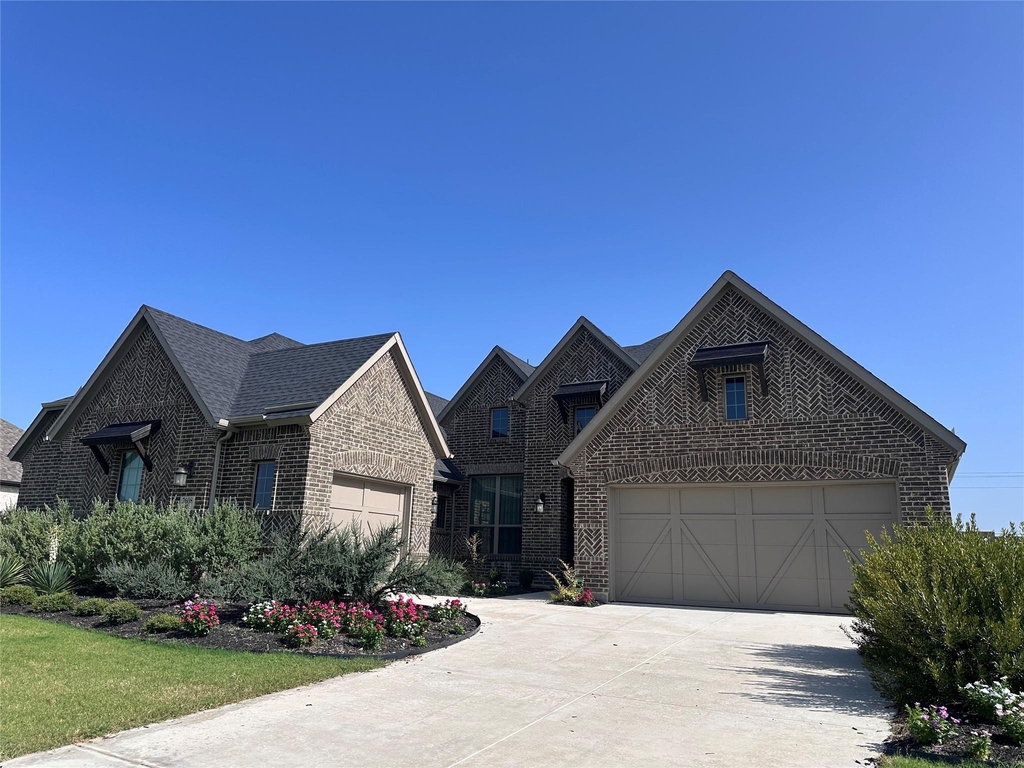 2608 Roaming Trail - Photo 0