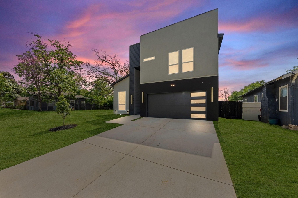 1604 Marburg Street - Photo 1