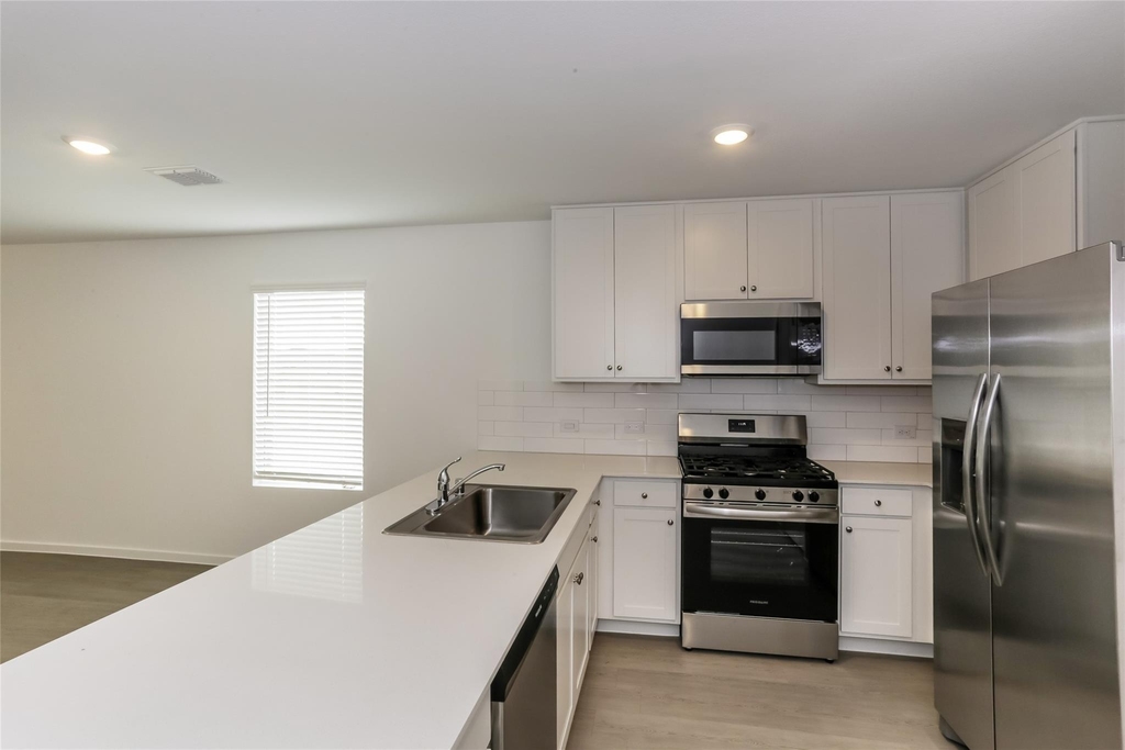 1321 Buckaroo Boulevard - Photo 5