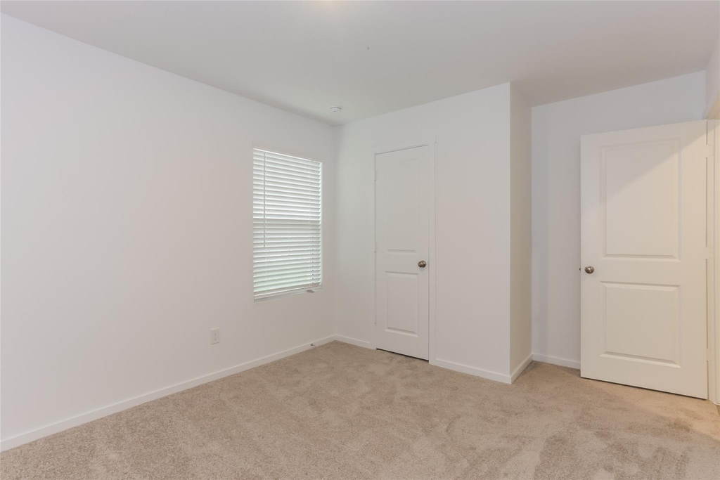 15209 Rangeland Road - Photo 5