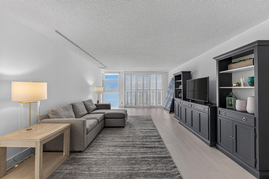 1370 S Ocean Boulevard - Photo 5