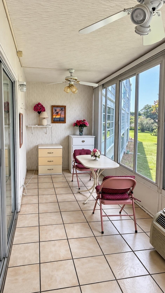 2154 Cambridge G - Photo 4