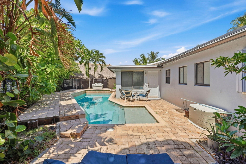425 Ne 20th Street - Photo 24
