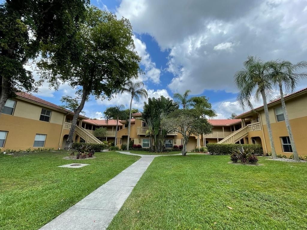4783 Via Palm Lakes - Photo 0