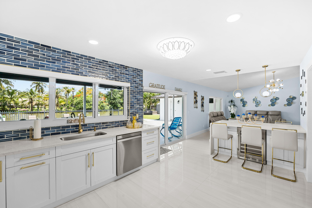 1821 Carissa Road - Photo 15