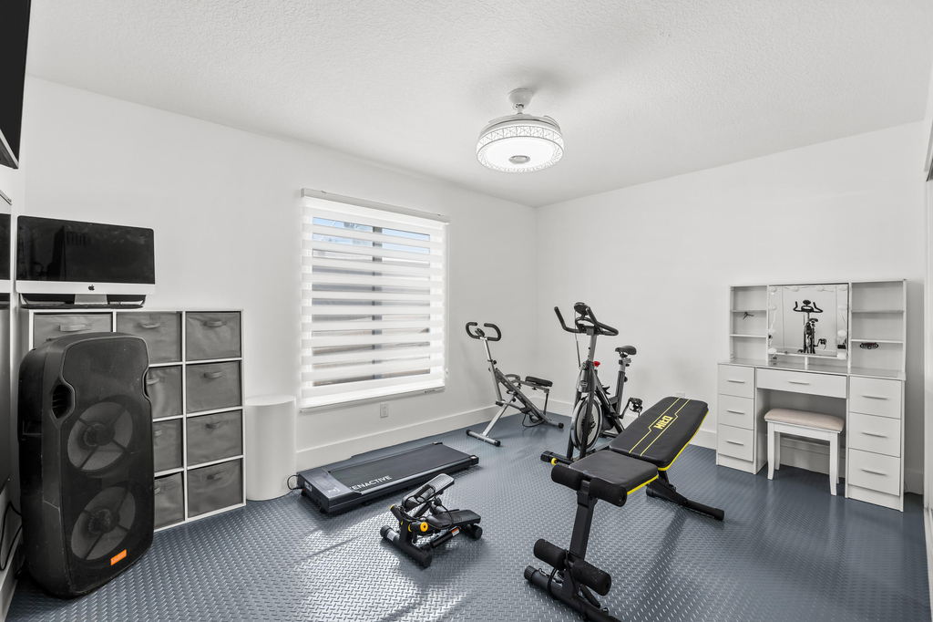 1821 Carissa Road - Photo 27