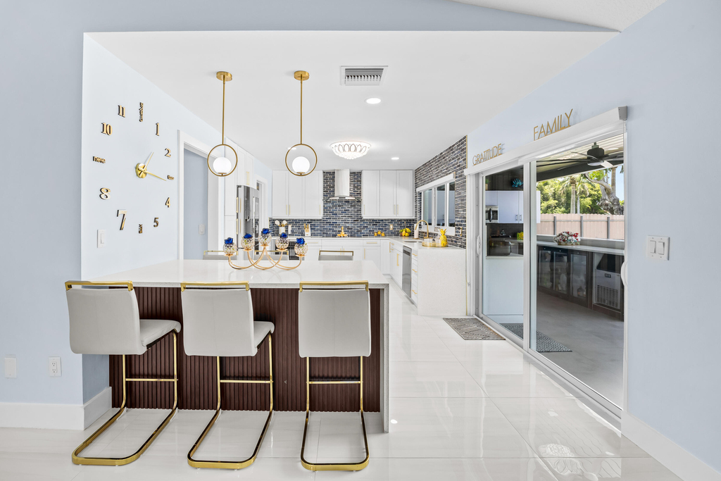 1821 Carissa Road - Photo 12