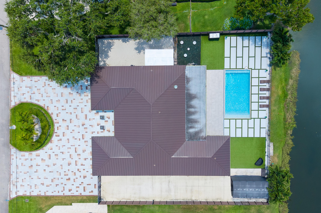 1821 Carissa Road - Photo 1