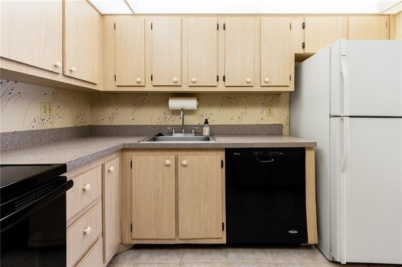 4324 Nw 9th Avenue - Photo 3