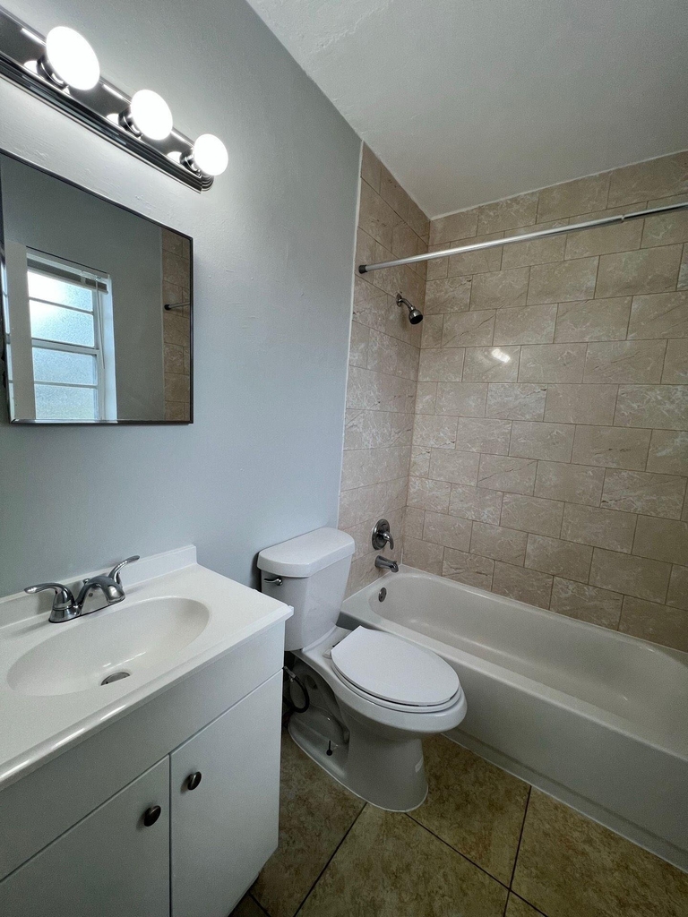 4820 Maine Street - Photo 8