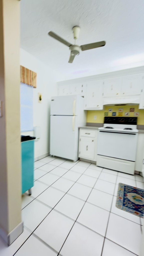 2801 Somerset Drive - Photo 16