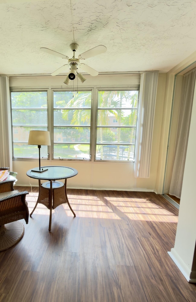 2801 Somerset Drive - Photo 20