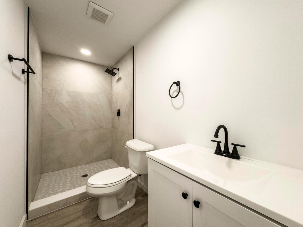 4022 68th Street N - Photo 8