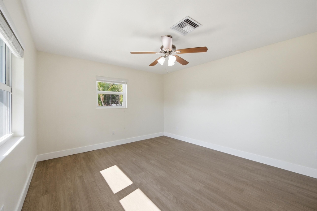 351 Wickline Boulevard - Photo 7