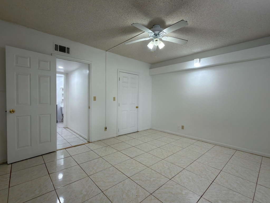 636 Nw 13th Street - Photo 7