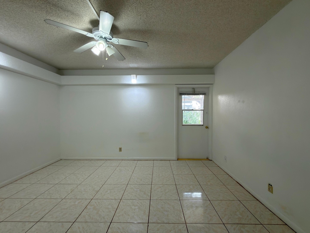 636 Nw 13th Street - Photo 6