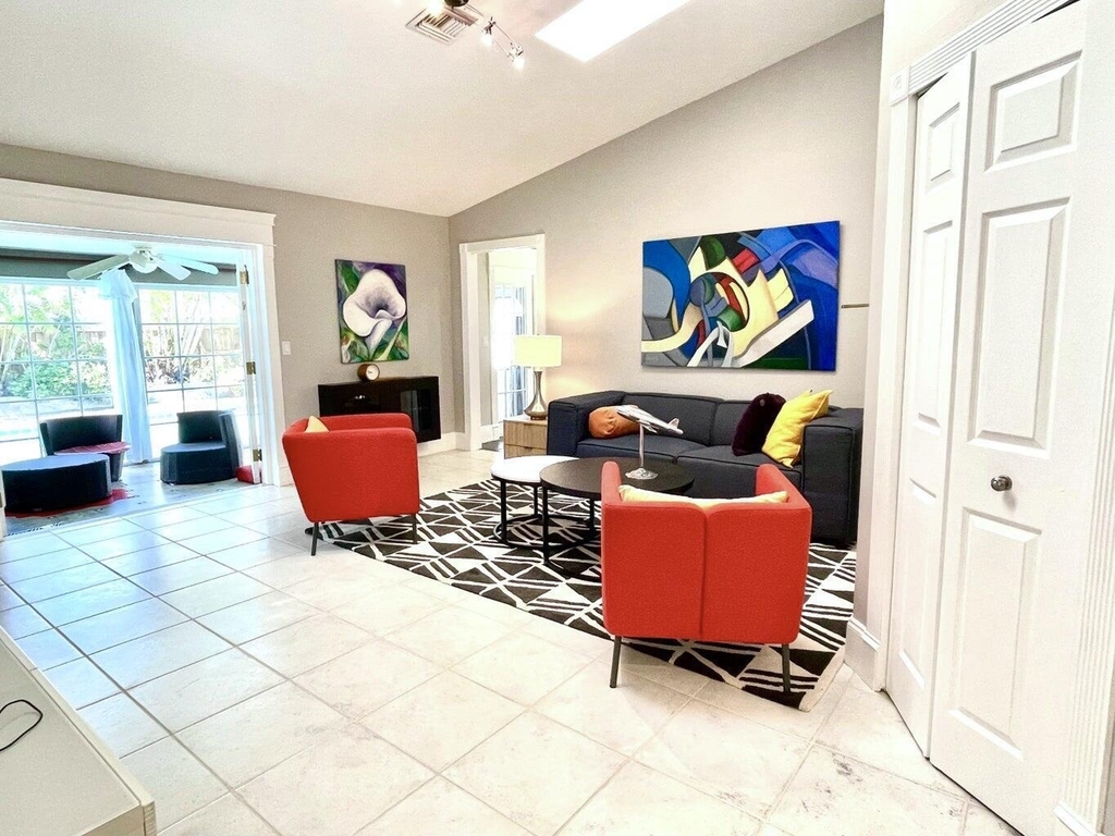 1259 Denlow Lane - Photo 7