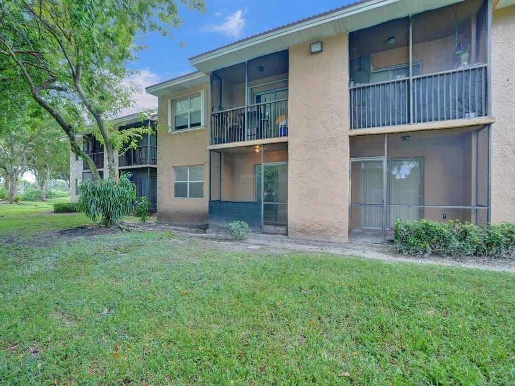821 Nw 103rd Avenue - Photo 17