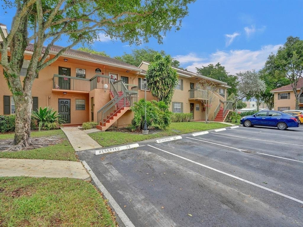 821 Nw 103rd Avenue - Photo 18