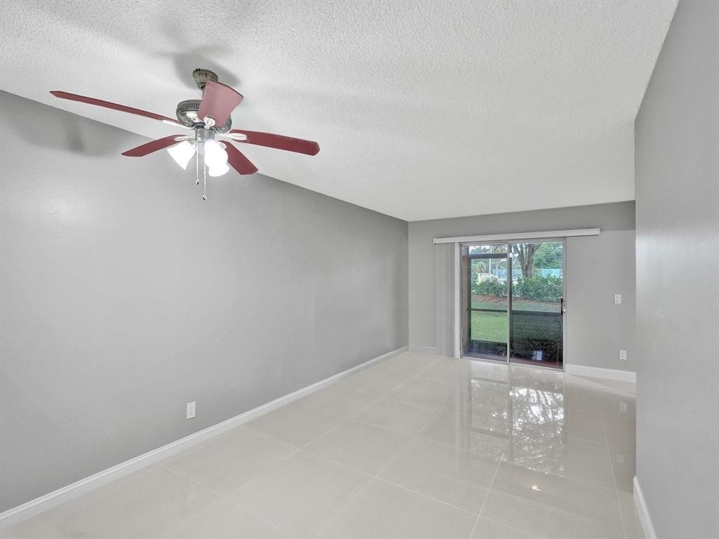 821 Nw 103rd Avenue - Photo 8
