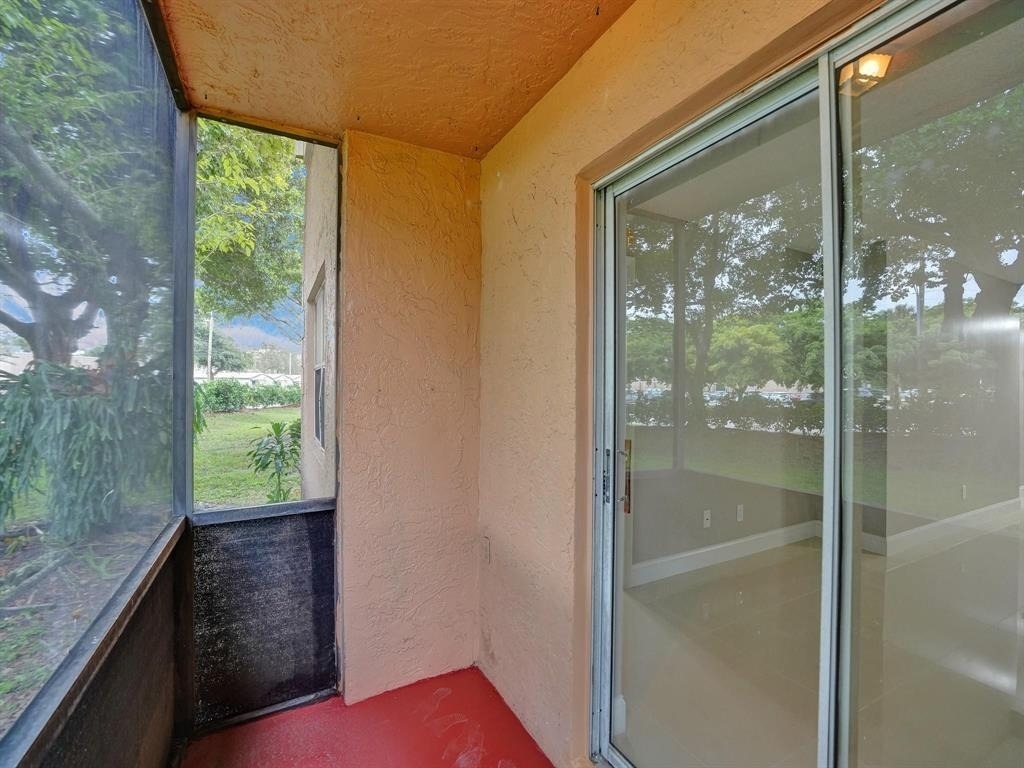 821 Nw 103rd Avenue - Photo 15
