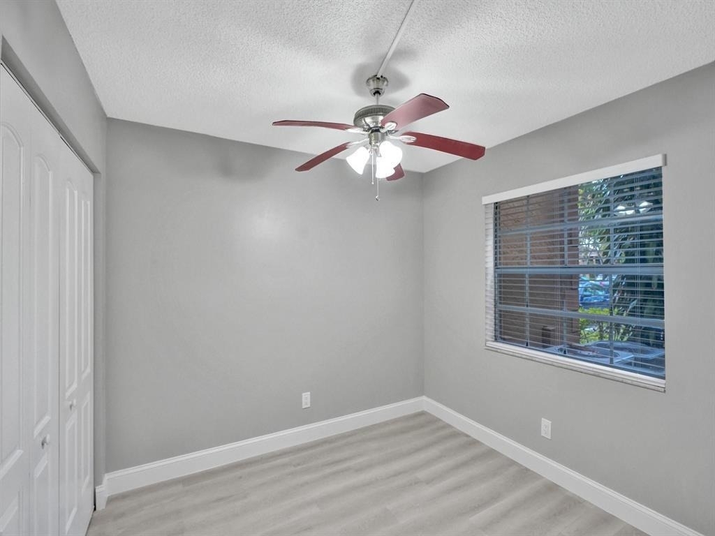 821 Nw 103rd Avenue - Photo 3
