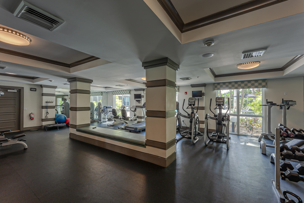 2401 Ne 65th Street - Photo 35