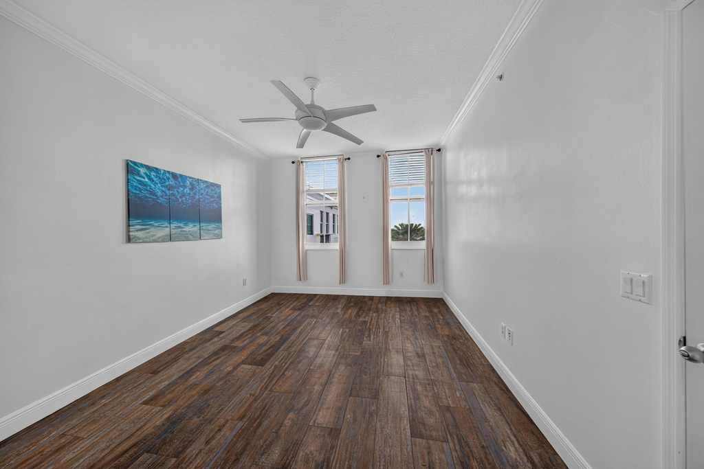 2401 Ne 65th Street - Photo 19