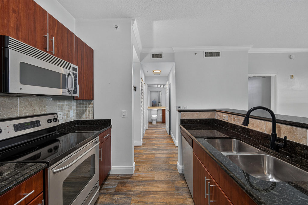 2401 Ne 65th Street - Photo 13
