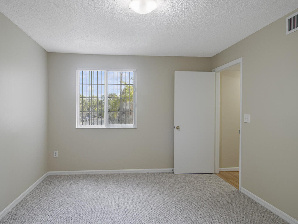 100 Crestwood Court N - Photo 18