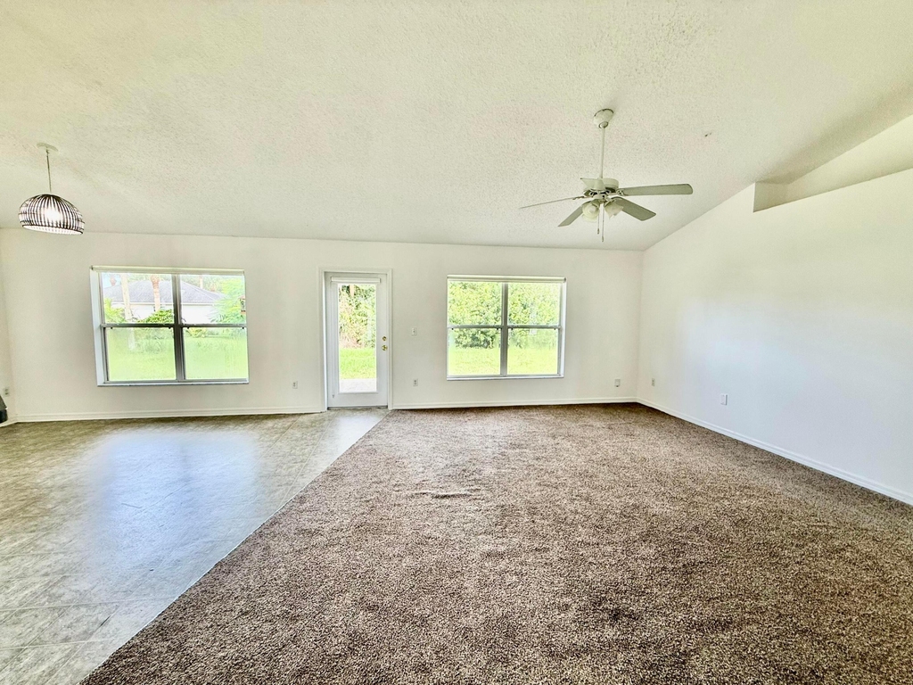 324 Seaside Terrace - Photo 4