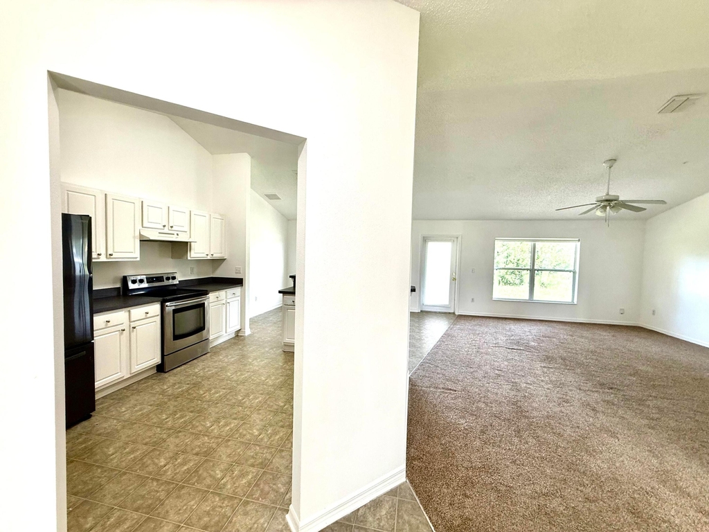324 Seaside Terrace - Photo 6