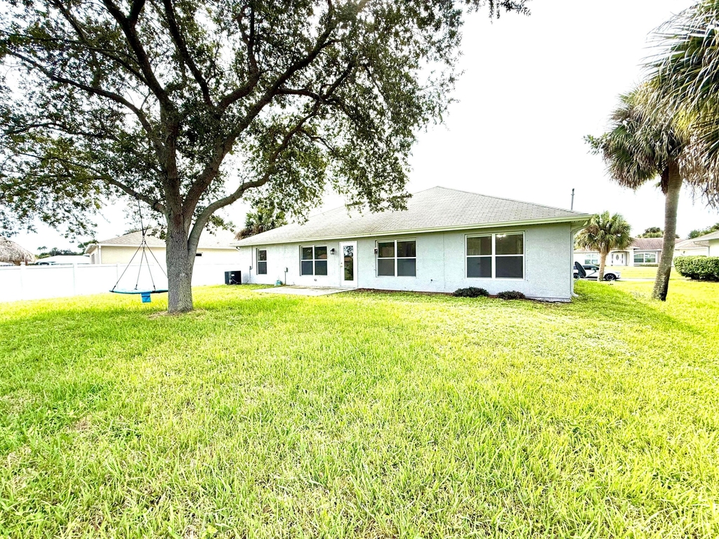324 Seaside Terrace - Photo 16