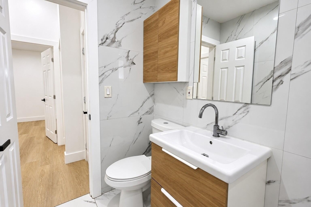 16204 Ne 18th Court - Photo 8