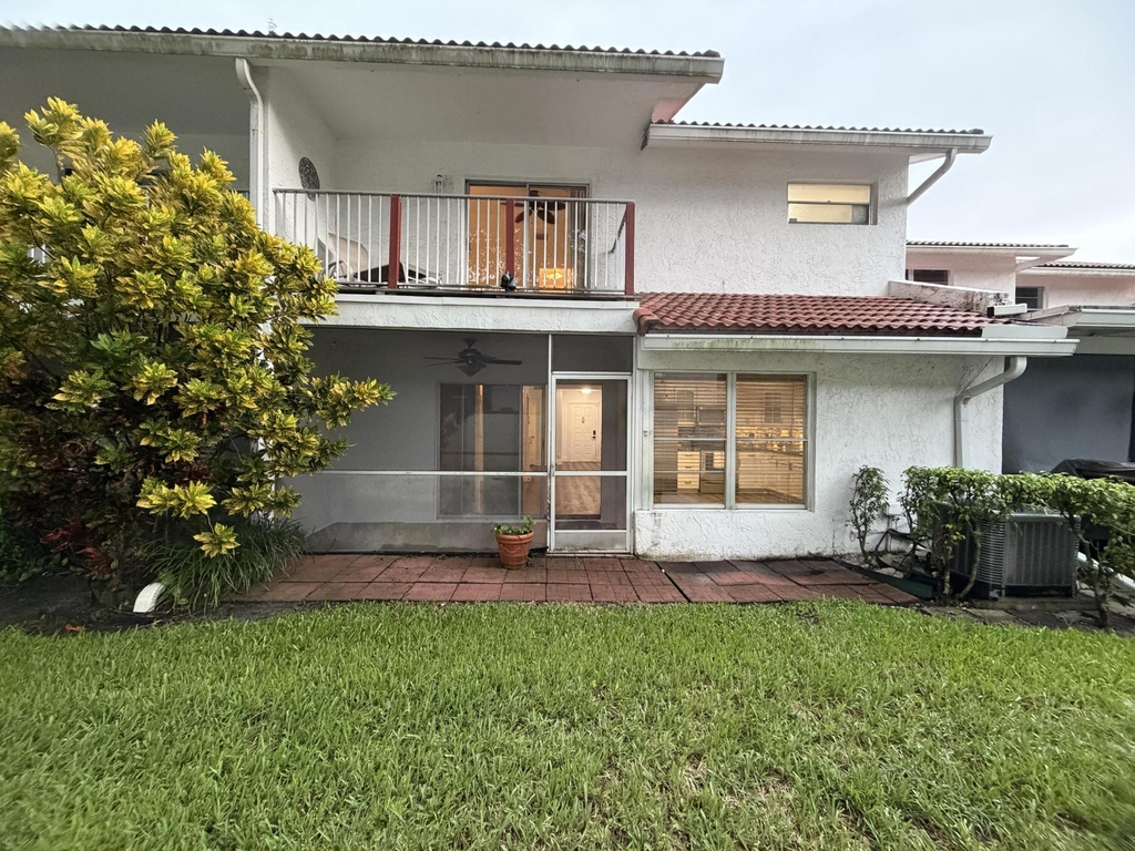 8953 Nw 23rd Street - Photo 3