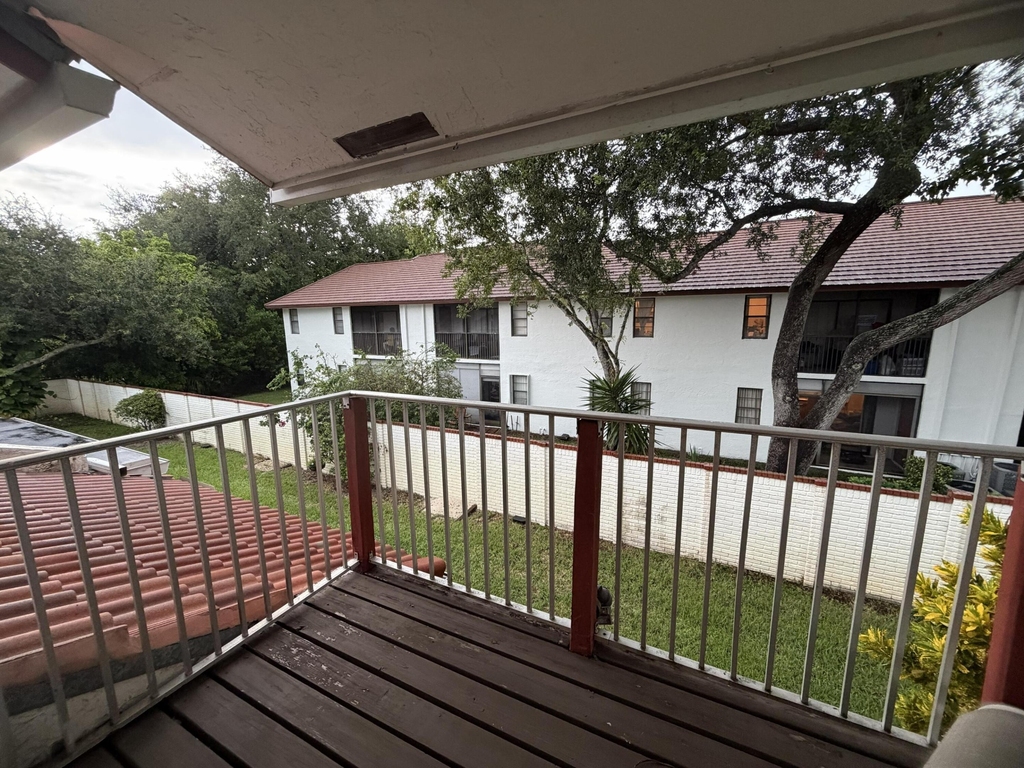 8953 Nw 23rd Street - Photo 25