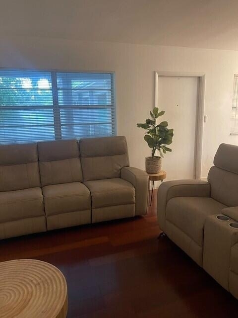 202 Lucerne Avenue - Photo 3
