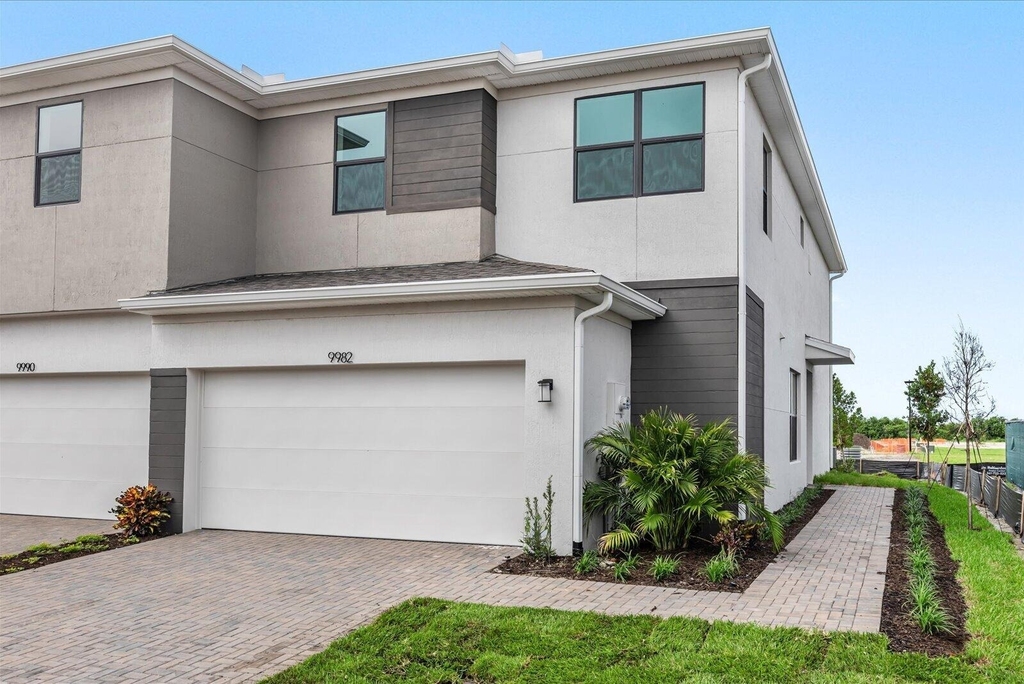 9982 Sw Torquay Drive - Photo 0