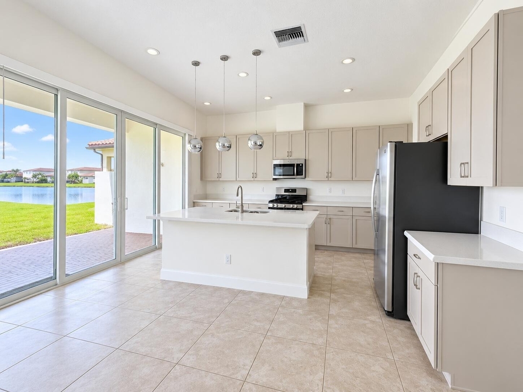 4763 Saddle Ranch Road - Photo 5