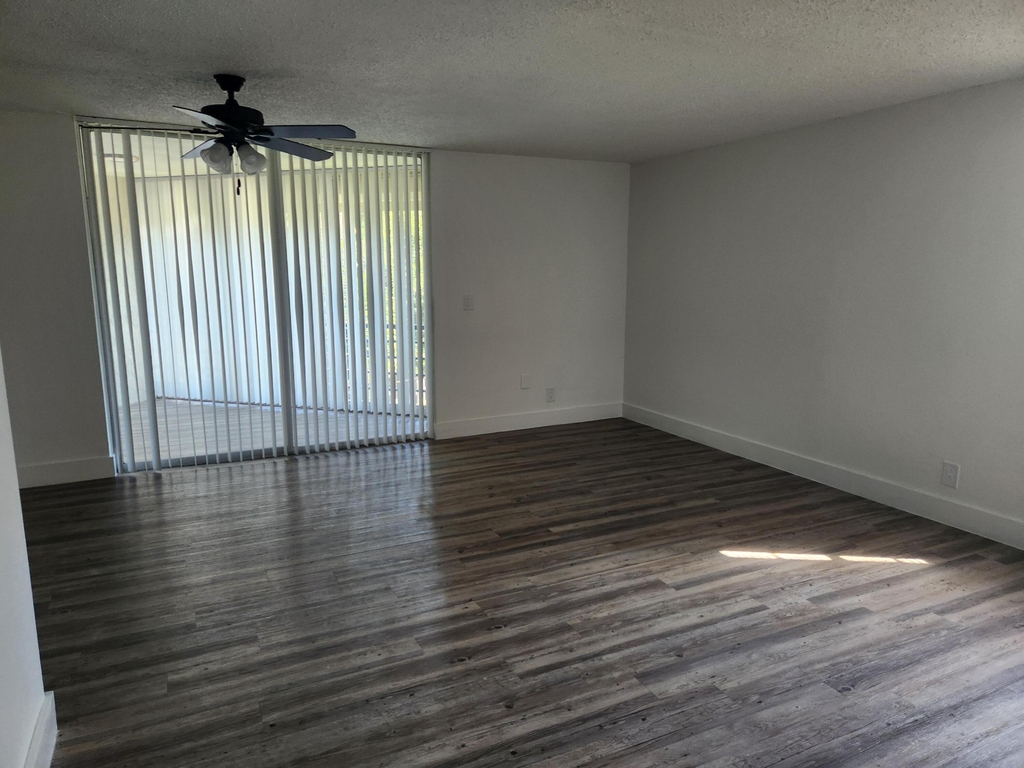 3100 N Pine Island Road - Photo 9