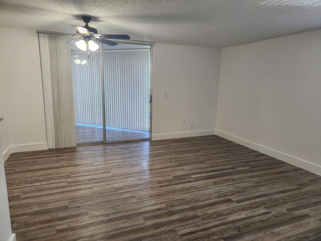 3100 N Pine Island Road - Photo 7