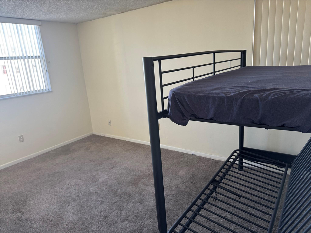 2860 Somerset Drive - Photo 41