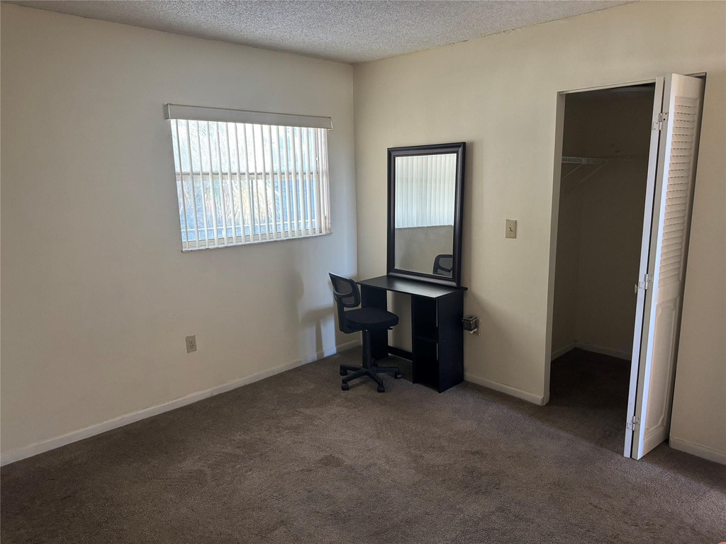 2860 Somerset Drive - Photo 33