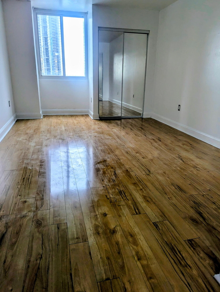 850 N Miami Avenue - Photo 12
