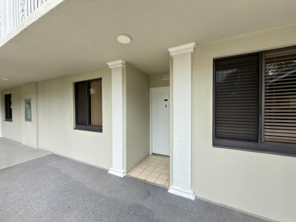 2581 Village Boulevard - Photo 19