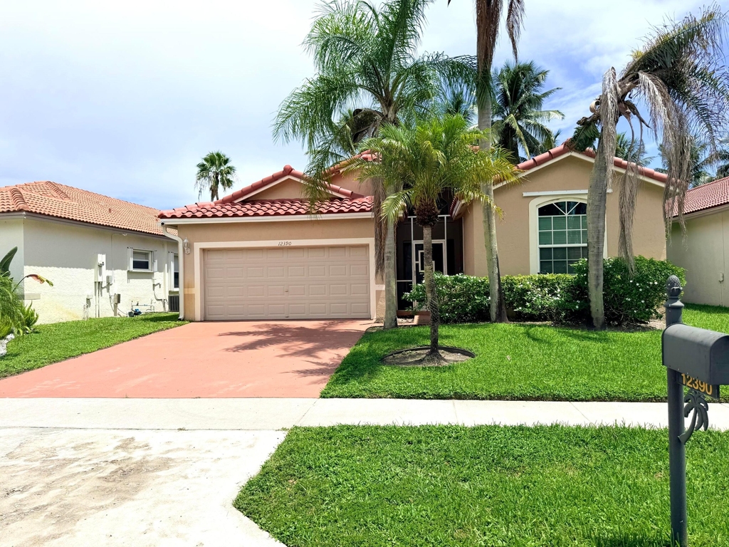 12390 Boneventure Drive - Photo 0