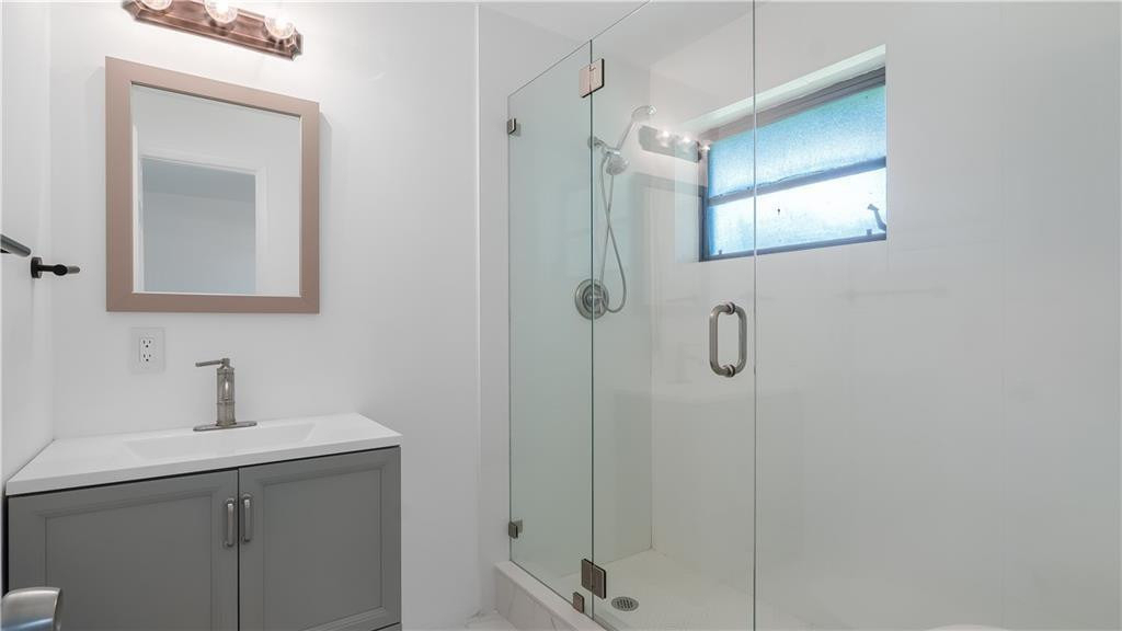 2161 Ne 35th Street - Photo 12