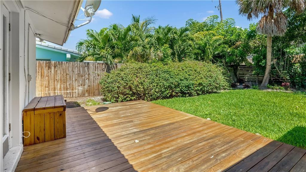 2161 Ne 35th Street - Photo 16